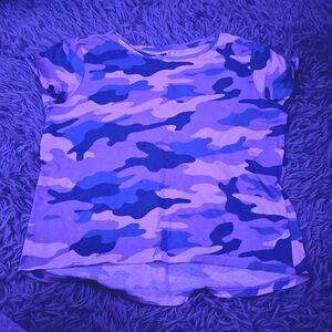 Old navy tee